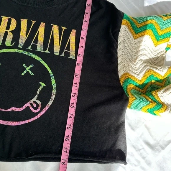 PENNY LANE REWORKED NIRVANA TEE W/CROCHETED SLEEVES - Picture 6 of 8